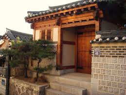 Tetapi, jenis perabotannya memiliki detail yang unik dan sangat menarik. Mengenal Hanok Rumah Korea Tradisional Yang Mempesona