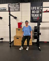 Can't win 'em all 🤣 This group challenge was super fun! Try it with your  fit fam & let us know how it goes 💪🏼 Thank you @jeanpauldk for the inspo  —————————————— #