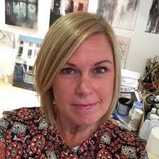 Kerri Pratt's Instagram, Twitter & Facebook