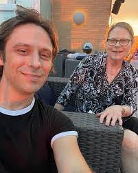 Krista Seaman's Instagram, Twitter & Facebook