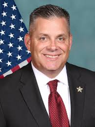 Sheriff Eric Aden sworn into office