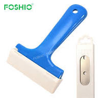 Foshio Plastic Scraper - Efficient Oven & Car Cleaning Tool