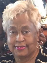 Carolyn Randle's Instagram, Twitter & Facebook