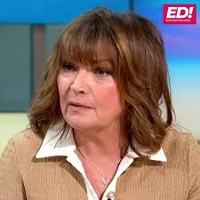 Lorraine Kelly forced to apologise as she swears live