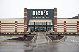 Folge deiner leidenschaft bei ebay! Dick S Sporting Goods Steps Up Removal Of Guns From Stores Bloomberg