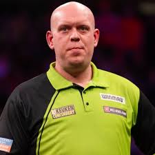 Michael van Gerwen 'doesn't want to be there' as darts worries raised
