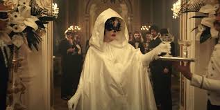 Emma stone transforms into cruella de vil in first photo from disney's new movie. Watch Exclusive Emma Stone S Cruella Clip