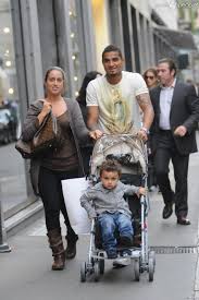 Check out this biography to know about his birthday, childhood, family life, achievements and fun facts about him. Kevin Prince Boateng En Promenade Avec Sa Femme Jenny Et Leur Fille Jermaine A Milan Le 5 Octobre 2010 Purepeople