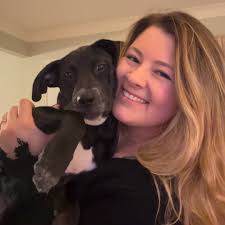 Are there dog-friendly beaches or water access in Bradenton, Florida?