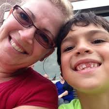 Rose Viau's Instagram, Twitter & Facebook