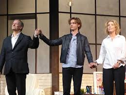 Claudine et maxime réalisent que certains sujets sont plus difficiles à aborder que d'autres. Pourvu Qu Il Soit Heureux Francis Huster Fanny Cottencon Coming Out Boomerang Agoravox Le Media Citoyen