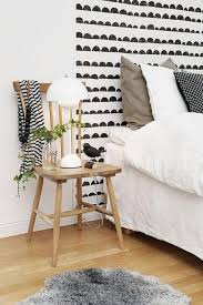 Si la tête de lit en peinture possède de nombreux avantages, elle présente aussi quelques inconvénients : Creer Une Tete De Lit En Peinture 20 Inspirations Canons