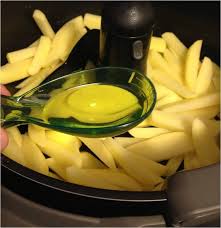 Friteuse Sans Huile Actifry Mes Fails Et Succes A La Maison Lucky Sophie Blog Famille Voyage En 2020 Friteuse Sans Huile Friteuse Frites Fraiches