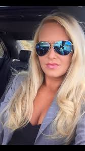 Happy New Year, America: Hot Lawyers Are Back!