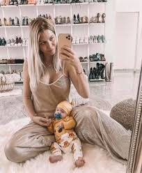 Voir plus d'idées sur le thème télé réalité, les marseillais, jessica marseillais. Gossip Room Jessica Thivenin Pose Avec Son Fils Maylone Facebook