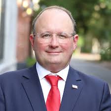 Chase Oliver platform & website