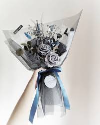 Oleh karena itu, meme florist berkomitmen untuk menyediakan berbagai bentuk rangkaian. 34 Buket Bunga Dari Kain Flanel Untuk Hadiah Wisuda Lamaran Dan Syukuran Teman Kreasi