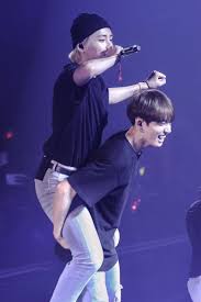 bts bangtan sonyeondan kim taehyung tae v taetae cgv jeon jungkook kookie jungkookie jk golden maknae 180923 bts love yourself tour bts vkook taekook bts boys