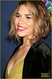 America Ferrera Debuts New Blonde Hair At Nbc Vanity Fair S Fall Season Toast Celebration Hair Short Hair Styles Stylish Hair