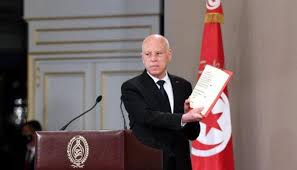 أكد رئيس الجمهورية قيس سعيد اليوم الجمعة 23 جويلية 2021 في إطار تسلم الهبة الفرنسية بحضور كاتب الدولة لدى وزير… Kuy1yu8slmdfxm