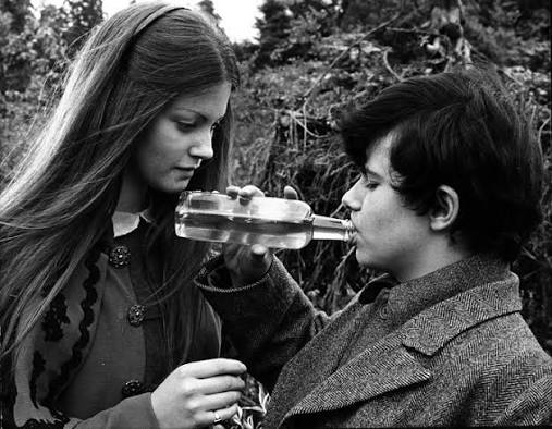Stills from The Amazing Mr. Blunden - Lionel Jeffries (1972) - page #1