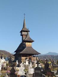 Turismul In Romania Biserica De Lemn Sf Nicolae Din Săliștea De Sus Paris Skyline Paris Skyline