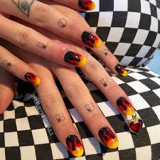 Instagram Post By Fleury Rose Fleuryrosenails Unas Hippie Cabello Y Unas Tips Unas