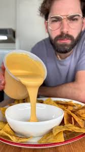 Mallory Waters (AtomicBlondie42)