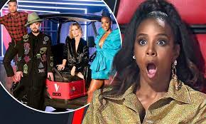 It premiered on nine network during the fall television cycle on 14 april 2012. The Voice Australia Judges Rumoured Salaries Are Revealed Daily Mail Online
