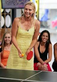 During Mtv S Total Request Live In The Time Square Studios Sharapova Plays Table Tennis Maria Sharapova Maria Sarapova Maria Sharapova Hot