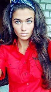 Meredith Cooke's Instagram, Twitter & Facebook