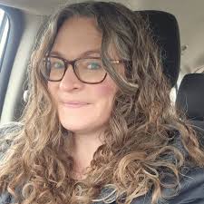 Invite a friend and join us for a VERY SPECIAL event tonight...RIGHT HERE!  Diamond Ambassador Sonya Dudley will be with us talking LIVE about her  journey with Plexus products and the business.