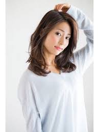 ラミエ ramie 加藤貴大 30代40代に人気 斜めバング小顔フェザーロング ヘアスタイル 髪型 髪型 ミディアム パーマ