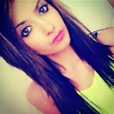 Berta Simon's Instagram, Twitter & Facebook