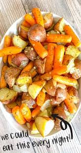 Baked In Oven Carrots And Potatoes Roasted Potatoes And Carrots Veggie Dishes Easy Roasted Potatoes