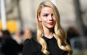 Anya Taylor Joy Watched Lord Of The Rings Trilogy On Christmas Day 12 elves once hunted the dwarves like animals. anya taylor joy watched lord of the