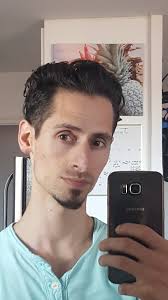 What are some tips for renting a car in Costa Rica?