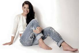 0 ég veled heni dér. Henrietta Der S Feet Wikifeet