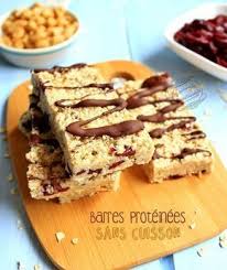 Barres De Cereales Maison Pour Faire Le Plein De Proteines Version Vegan Et Sans Cuisson Recette Barre Proteinee Barre De Cereales Barre De Cereales Maison