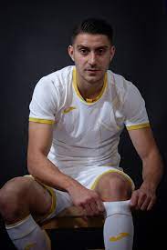 Țara noastră are în palmares 306 de medalii (din care 89 de aur, 95 de argint şi 122 de bronz) câştigate de sportivii români la jocurile olimpice de vară, de la prima ediţie, paris, 1924, până la ediţia din 2016, de la rio, la care se adaugă medalia de bronz obţinută la jocurile olimpice de iarnă de la grenoble, din 1968. Romania Va Purta La Jocurile Olimpice De La Tokyo Un Echipament Special Creat ImpreunÄƒ Cu Suporterii FederaÈ›ia RomanÄƒ De Fotbal