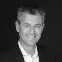 Barbara Mento's Instagram, Twitter & Facebook