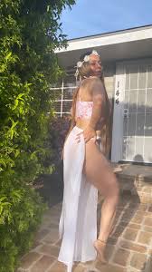 Jasmine Sandlas on X: Cali di babe 👌🏼 t.coS98Z2unRQw  X