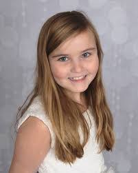 Amy Hanratty's Instagram, Twitter & Facebook