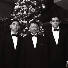 Tengku muda pahang tengku abdul rahman sultan ahmad shah, who made the announcement, said the proposal to appoint tengku abdullah as the new the press conference was also attended by tengku arif temenggong pahang tengku abdul fahd mu'adzam sultan ahmad shah, pahang. The 10 Most Eligible Malaysians Salon Prive Mag