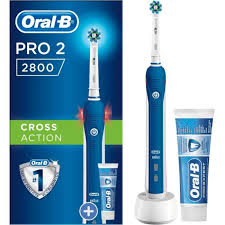 La marque propose toute une gamme de brosses à dents à choisir en fonction de ses besoins. Brosse A Dents Electrique Oral B Pro 2800 Cross Action Bleu 1 Dent Pro Achat Vente Brosse A Dents Elec Cdiscount