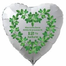 Petersilienhochzeit geschenke und ideen desired de / dabei handelt es sich eigentlich nicht um einen hochzeitstag, denn es ist kein jahrestag. Ballons 45 Cm Hochzeitstag 12 5 Jahre Ca Herzballon Folienballon Petersilienhochzeit Mobel Wohnen Blowmind Com Br