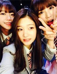 Produce 101 Chaeyeon Eunbin And Kim Sohee Take Friendly Selfie Chaeyeon Produce 101 Produce