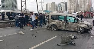 Chp'li esenyurt belediyesi'nin banka hesapları blo. Istanbul Esenyurt Ta Zincirleme Kaza 5 Yarali