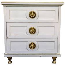 Single White Lacquered Mid Century Modern Nightstand With Brass Trim For Sale At 1stdibs
