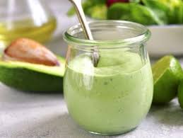 La Mayonnaise D Avocats Est Une Mayonnaise A Base D Avocats Huile D Olive Citron Sel Ail Curcuma Et Lait Recettes De Cuisine Creme D Avocat Recette Facile